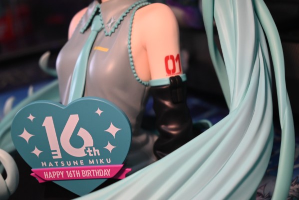 初音未来 16周年纪念 胸像