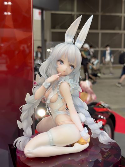 碧蓝航线 恶毒 懒懒的白兔