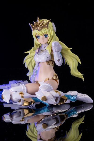 机甲少女 突伽 I 护佑女王