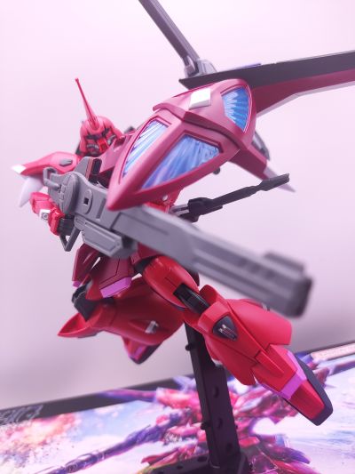 HG 1/144 勇士险兆（露娜玛丽亚·霍克专用机）