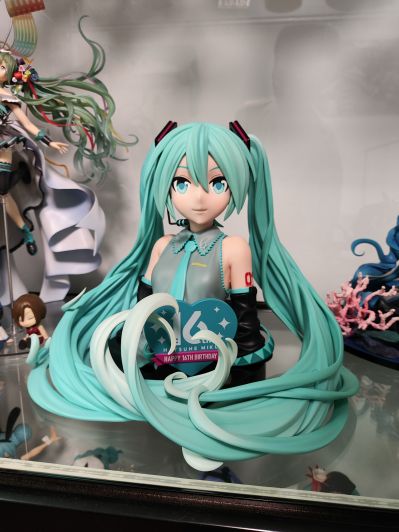 初音未来 16周年纪念 胸像