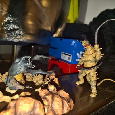 S.H.Figuarts 杰克奥特曼  古敦