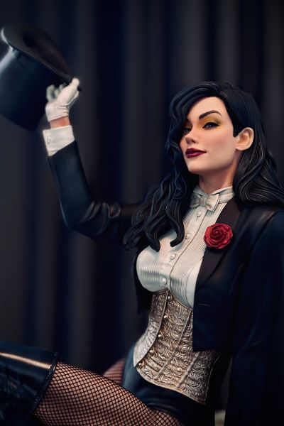 PREMIUM FORMAT DC漫画 扎坦娜