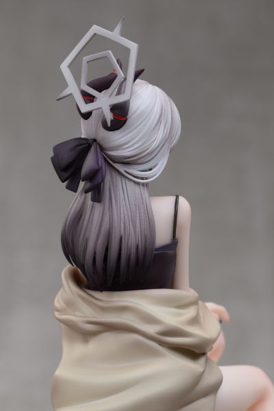 蔚蓝档案 鬼方佳代子 礼服