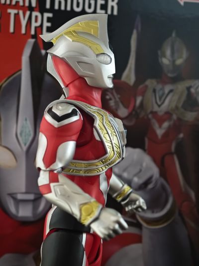 S.H.Figuarts 特利迦奥特曼 特利迦奥特曼 强力型