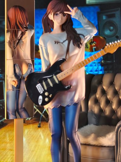 吉他妹妹 花前镜后