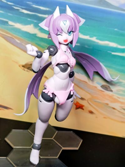 机械新人类 MLL-V2 素体 玛卡翁