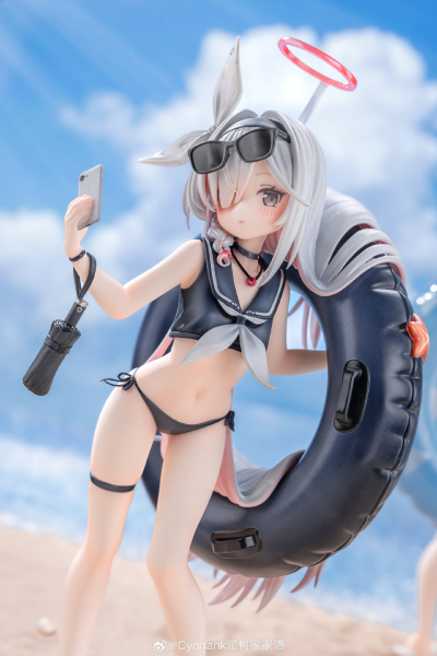 蔚蓝档案 夏日 阿罗娜 泳装