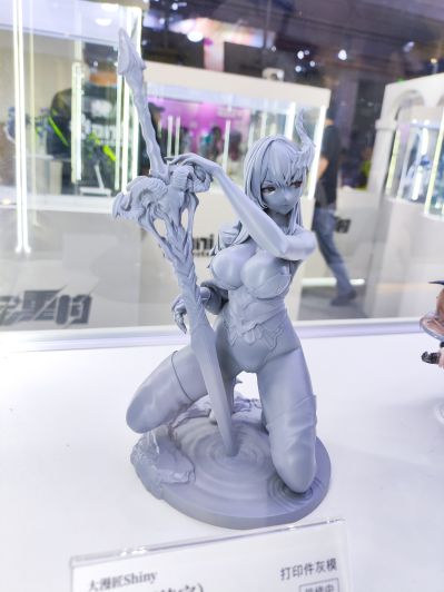 「猎魔者-瑟琳娜」追视眼2.0 磁控光效金瞳 柔感软胸