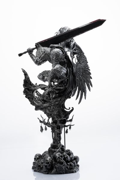 剑风传奇 格斯 狂战士铠甲