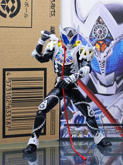 S.H.Figuarts(真骨雕制法)  假面骑士蛇牙