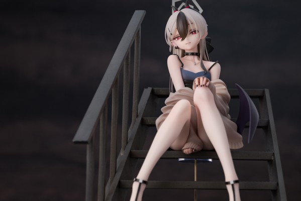 蔚蓝档案 鬼方佳代子 礼服