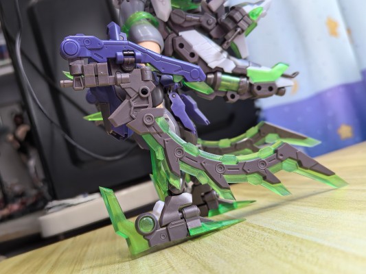 机甲少女 魔鹫科洛尼斯