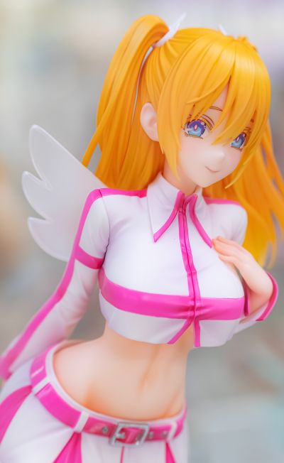 Lucrea 2.5次元的诱惑 莉莉艾露 天使服装造型