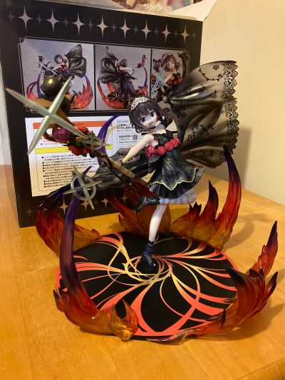 为美好的世界献上祝福！ 惠惠 漆黑的玫瑰礼服