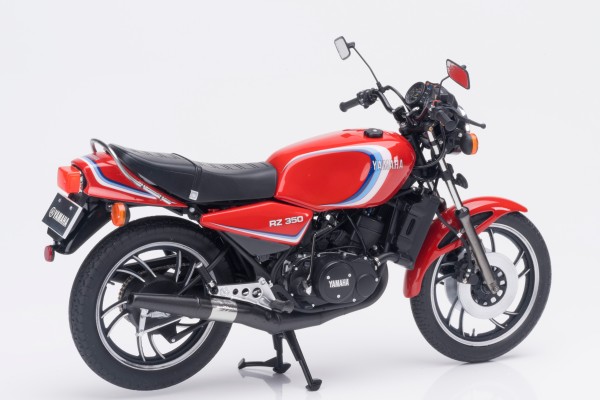 1/12 摩托车系列 No.4 雅马哈 RZ350
