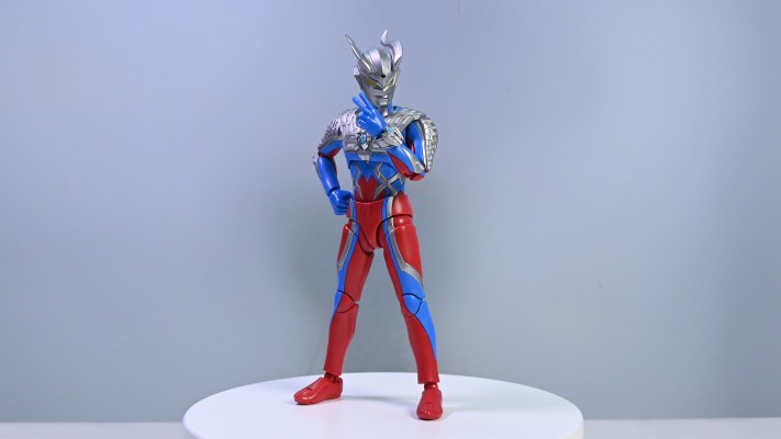 布鲁可超动积木人传奇版 终极赛罗