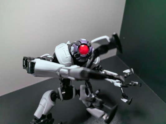 figma#613 密特罗德 生存恐惧 E.M.M.I.