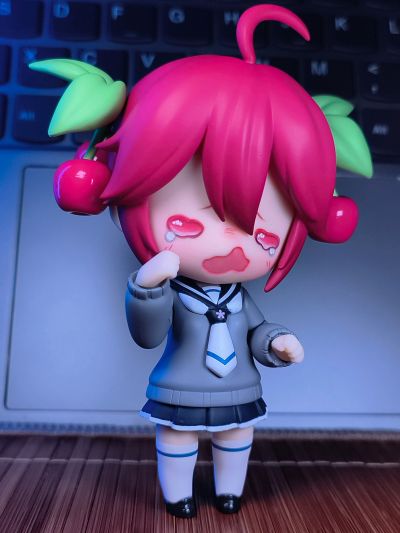 良笑赏 樱花未来2024 终极大奖 粘土人#2331-b 樱花未来（水手服 异色版）