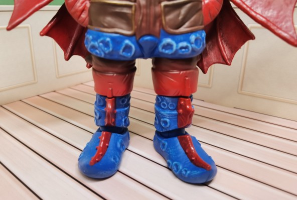 MAF (怪兽可动模型)  圆谷PRO篇 二代芝顿  红超人版