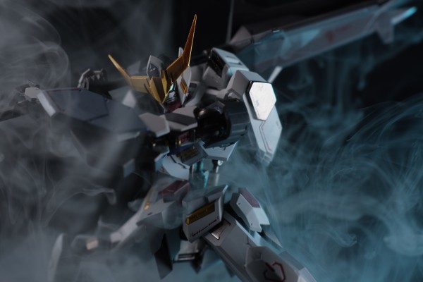 METAL ROBOT魂＜机动战士系列＞  巴巴托斯高达（第一至第四形态）