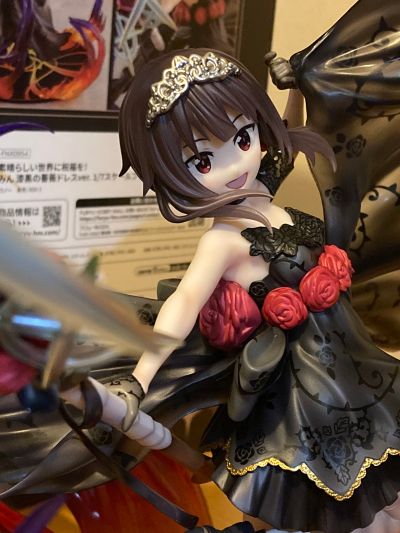 为美好的世界献上祝福！ 惠惠 漆黑的玫瑰礼服