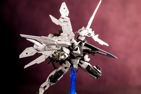 HG 1/144 高沃尔瓦