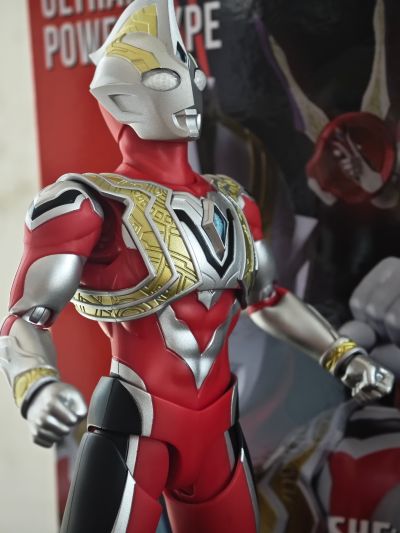 S.H.Figuarts 特利迦奥特曼 特利迦奥特曼 强力型