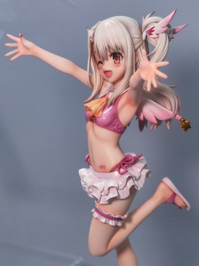 魔法少女伊莉雅 伊莉雅丝菲尔・冯・爱因兹贝伦 泳装