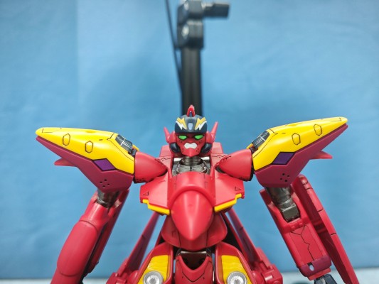 HG  1/100 VF-19改 烈焰女武神 喇叭装备型