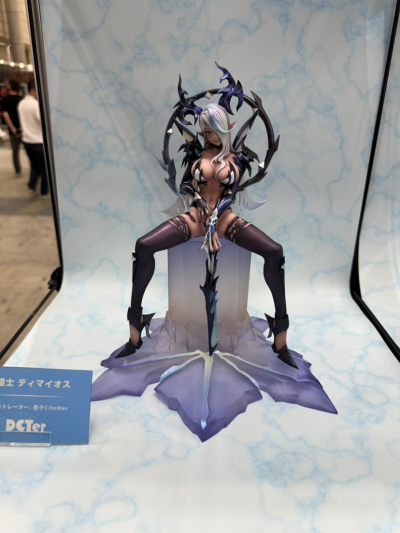 猫物语 黑羽川 与 羽川翼