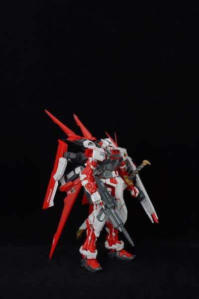 MG  机动战士高达SEED DESTINY ASTRAY R 异端高达红色机(翔翼型装备)