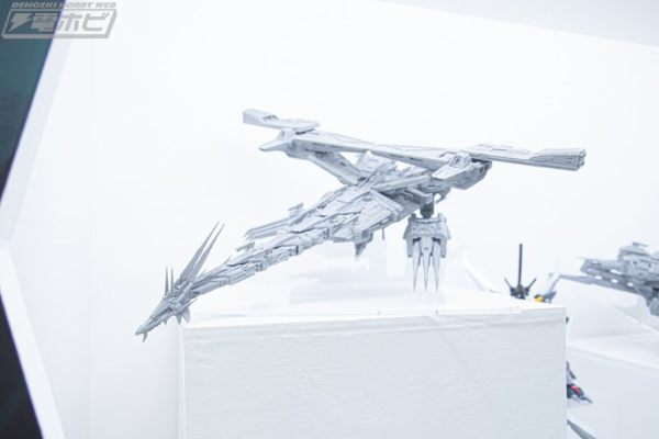 SMP ALTERNATIVE DESTINY 超兽机神断空我 巨龙战舰（暂译）