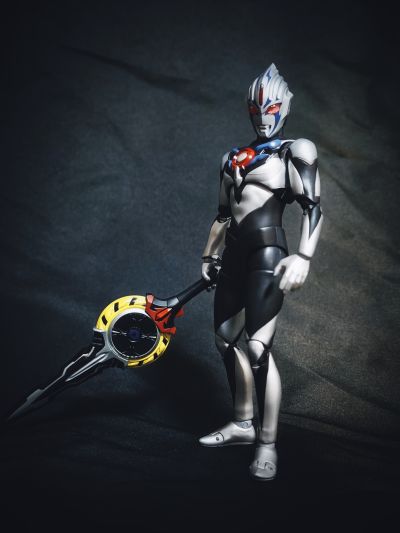 S.H.Figuarts 罗布奥特曼  黑暗欧布奥特曼