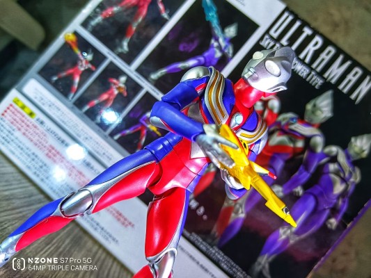 ULTRA-ACT 迪迦奥特曼 空中型+强力型