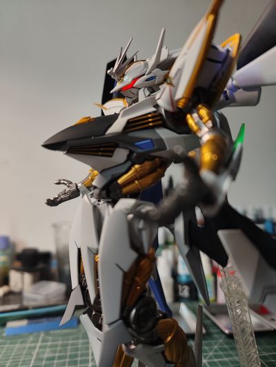 MODEROID 天使与龙的轮舞  VILLKISS