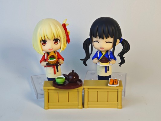 粘土人#2336 莉可丽丝 井上泷奈 莉可莉可咖啡店工服