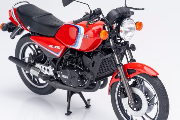 1/12 摩托车系列 No.4 雅马哈 RZ350