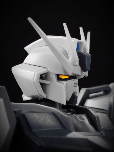 ROBOT魂＜机动战士系列＞  机动战士高达SEED GAT-X105 强袭高达 装甲未启动模式 剧中版