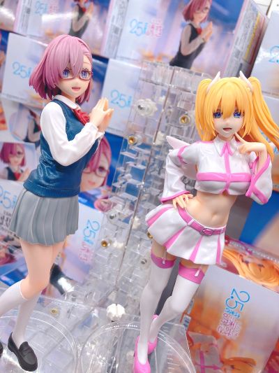 2.5次元的诱惑 独特魅力 天乃理理沙 校服造型