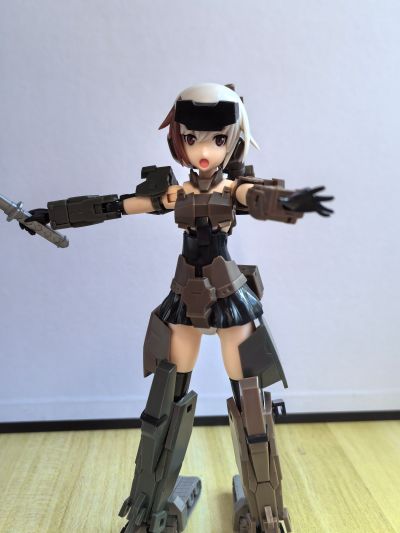 机甲少女 轰雷 10式 [附带小军械库]