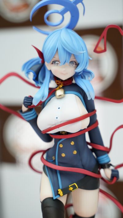 蔚蓝档案 天雨亚子