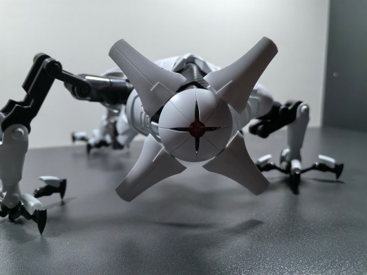 figma#613 密特罗德 生存恐惧 E.M.M.I.