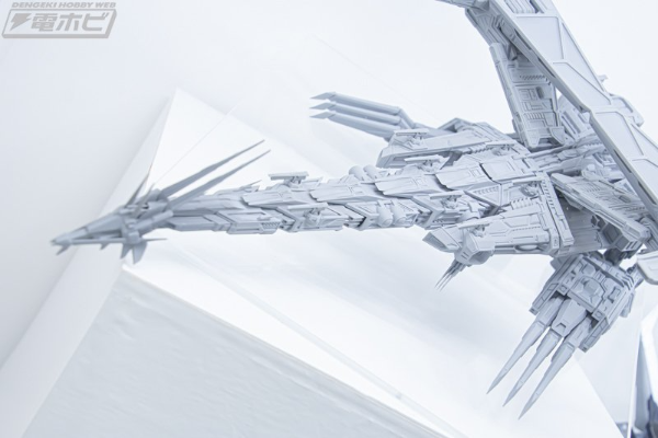 SMP ALTERNATIVE DESTINY 超兽机神断空我 巨龙战舰（暂译）