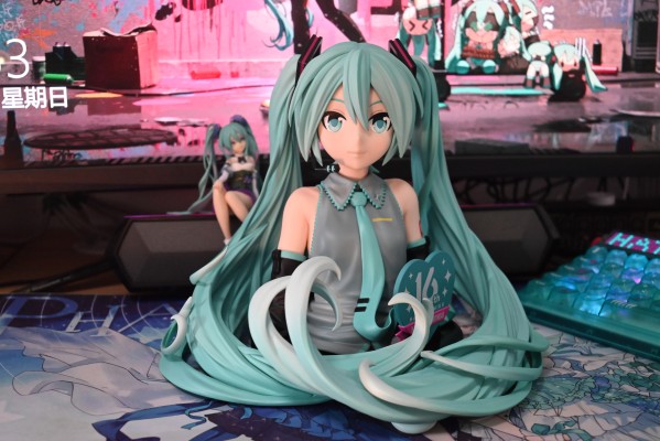 初音未来 16周年纪念 胸像