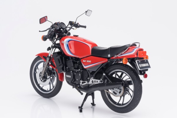 1/12 摩托车系列 No.4 雅马哈 RZ350