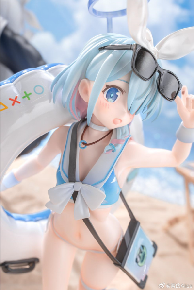 蔚蓝档案 夏日 阿罗娜 泳装