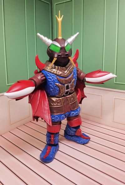 MAF (怪兽可动模型) 圆谷PRO篇 百特星人（红超人版）