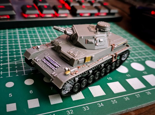 少女与战车  IV号坦克D型 鮟鱇鱼队亚克力立牌附属