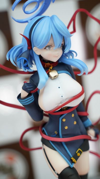 蔚蓝档案 天雨亚子